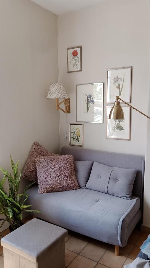 Paris Authentic House Small, Bright And Calm Studio Екстериор снимка