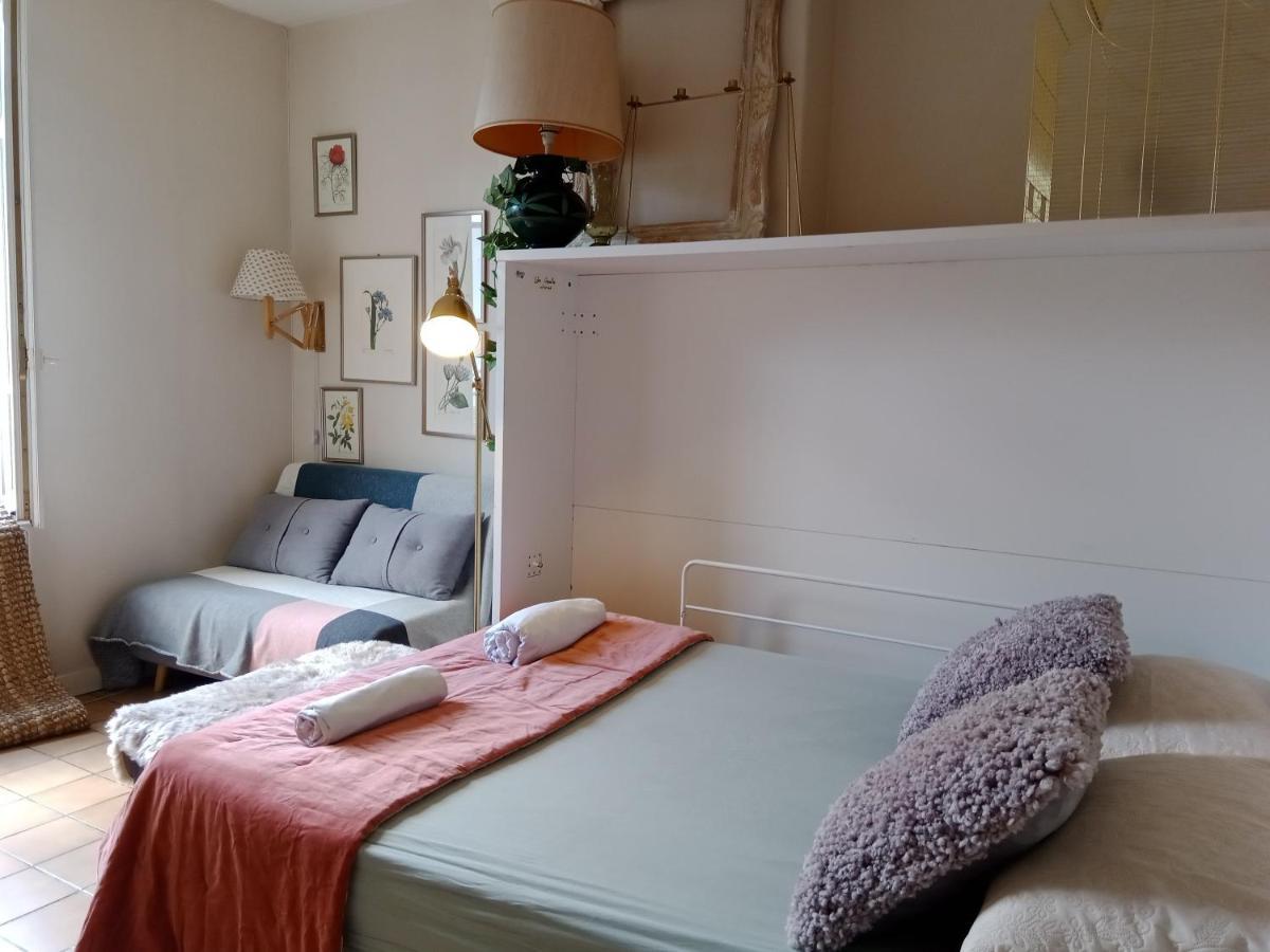 Paris Authentic House Small, Bright And Calm Studio Екстериор снимка