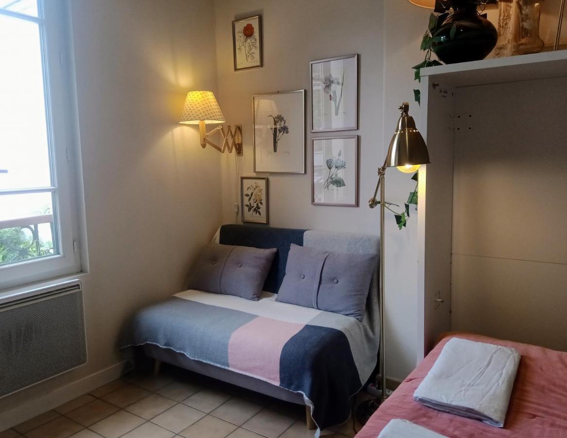 Paris Authentic House Small, Bright And Calm Studio Екстериор снимка